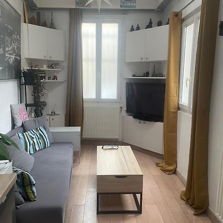 Appartement Cosy Tout Equipe Colombes  Luaran gambar